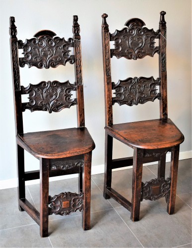 Pair of &quot;Fratine&quot; Chairs  Louis XIII  Early 17th century - Seating Style Louis XIII